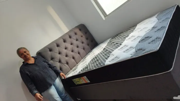 Cama casal com colchão alto entrega em parcela sem juros