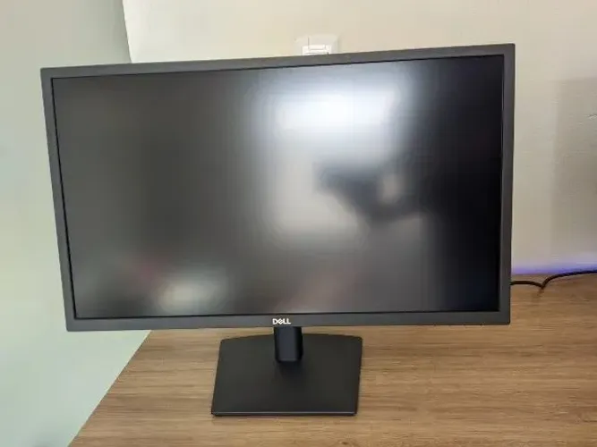 Monitor Dell 24", Full HD, LED.