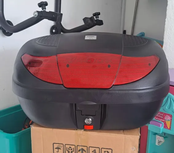 Baú Bauleto 45 Litros Pro Tork Novo.