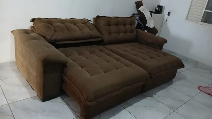 VENDO OU TROCO. BALCAO COM PIA E UM PAINEL DE TV 60 POLEGADAS. 