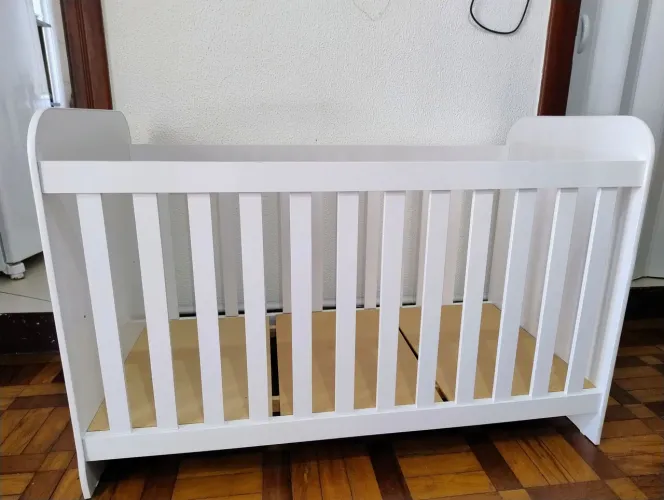Berço Henn Labirinto Branco 60x130 - 2 Regulagens | R$250