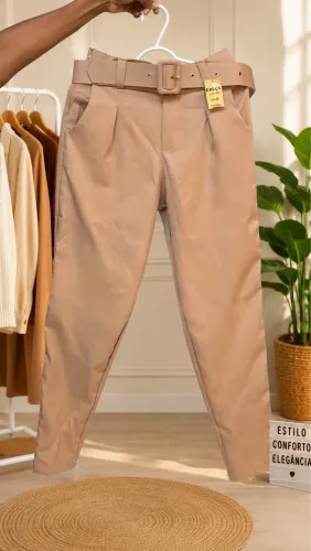 Calça de alfaiataria feminina