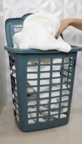Cesto de Roupas Sujas com Tampa 28L Plástico Ventilado para Lavanderia 