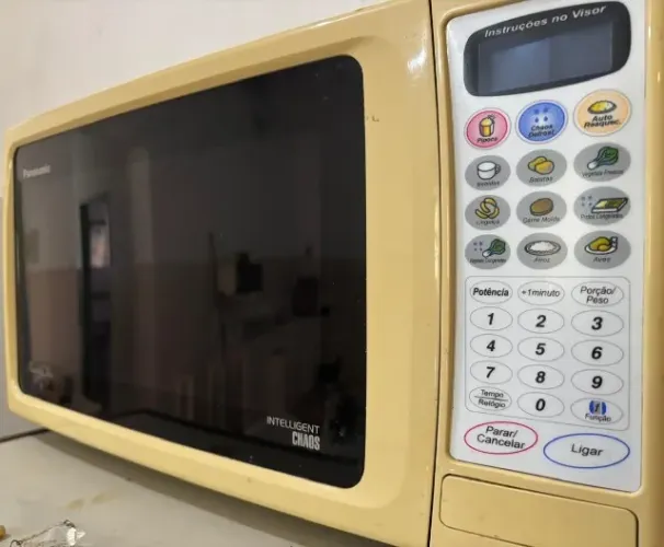 Microondas Panasonic Family Plus Intelligent Chaos