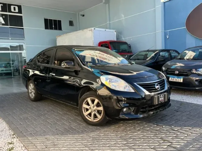 Nissan Versa SL 1.6 16V Flex Fuel 4P Mec. 2013