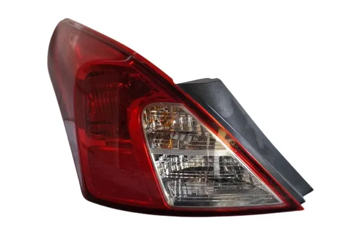 Lanterna Nissan Versa 2012/2020 Original Lado Esquerdo Restaurada