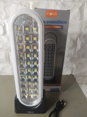 LÂMPADA DE EMERGÊNCIA LED INOVA RECARREGÁVEL