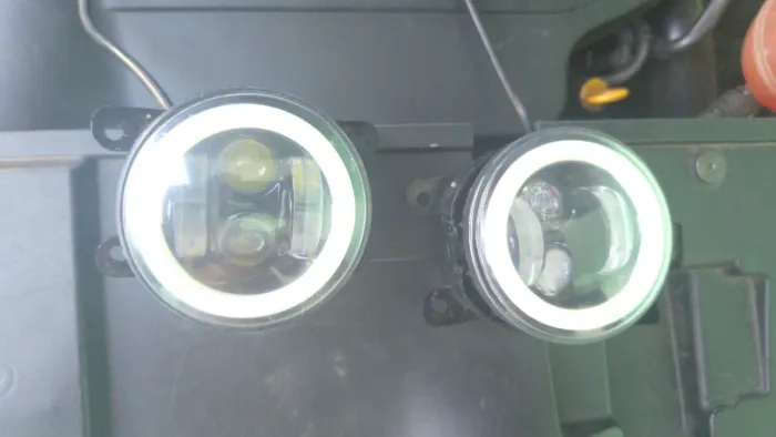 Par Farol De milha com Angel Eyes 