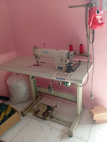 Máquina de costura industrial 