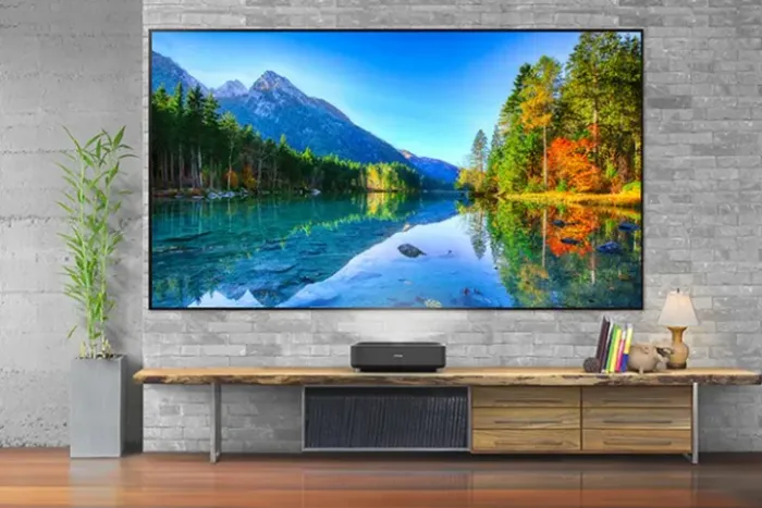 Projetor Epson Laser Ultra Curta Distancia Full Hd 4K Som Yamaha Google Tv