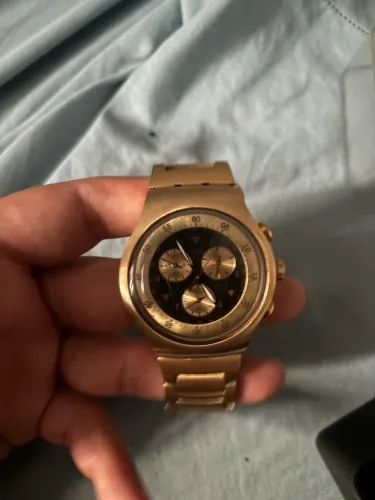 Swatch cara preta 