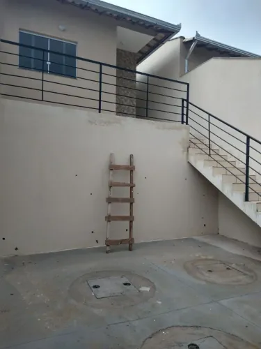 Esmeraldas - Casa Padrão - São Pedro
