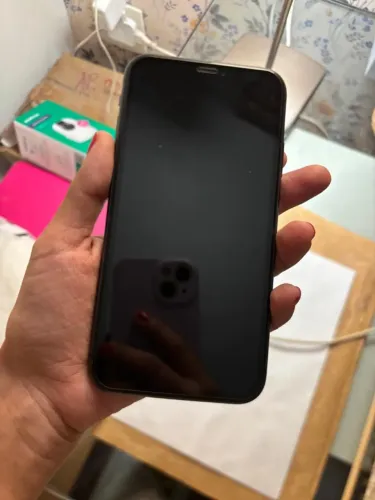 iPhone 11 64GB p peças (nao liga)