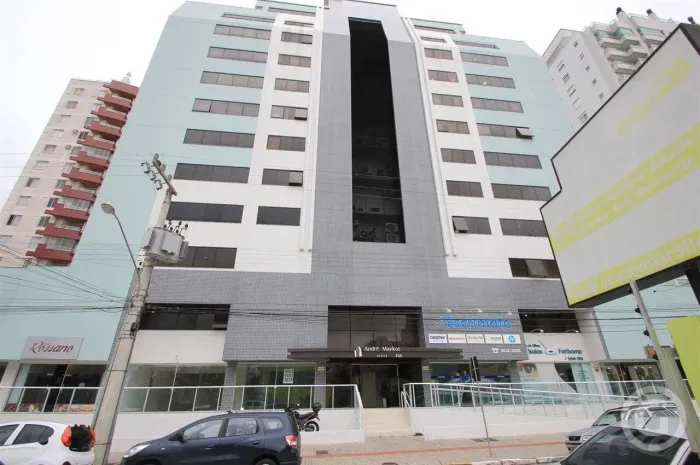 Sala comercial para alugar no bairro Estreito, em Florianópolis