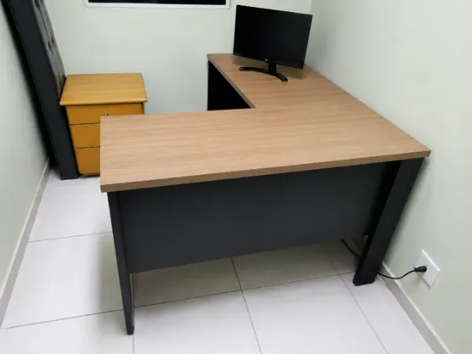 MESA ESCRITORIO - ÓTIMO ESTADO!