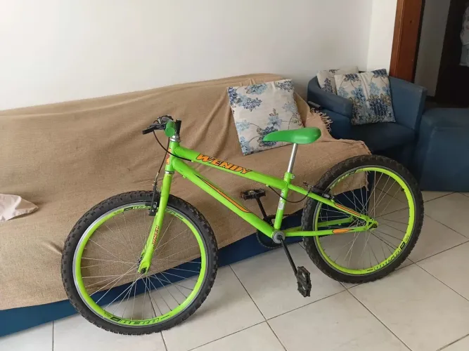 Bicicleta em otimo estado aro 24