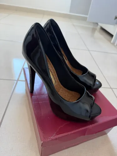 Salto alto Peep Toe tam.39