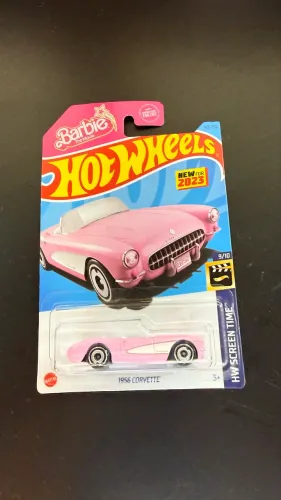 Hot Wheels 2023 Barbie Corvette rosa