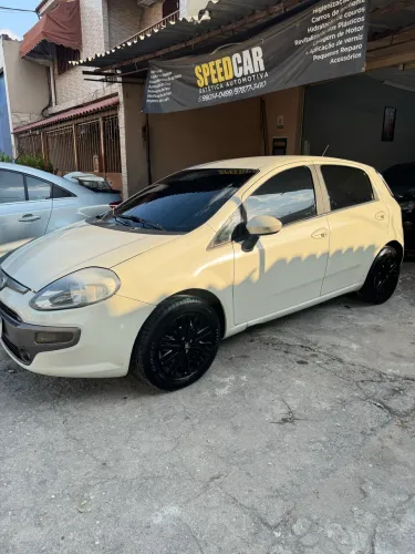 Fiat Punto Essence 1.6 Flex 16V 5P 2013