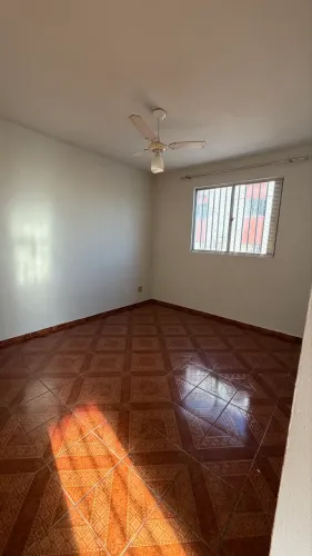 ALUGA- SE APTO BAIRRO QUILOMBO
