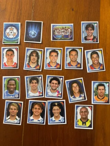 Lote Figurinhas Champions League 2007/2008 - 153 Distintas + 58 Repetidas