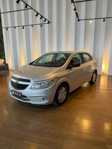 Chevrolet Onix JOY Hatch 1.0 8V Flex Mec. 4P 2017