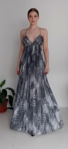 Vestido longo de festa em chiffon - Nakisska - usado 1x
