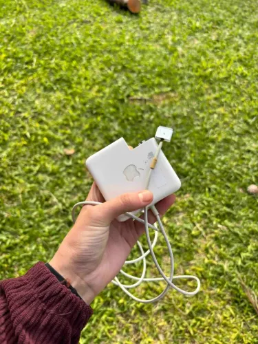 carregador magsafe 2 (precisa substituir o cabo)