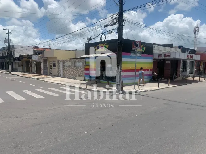 Casa de esquina e 03 pontos comerciais juntos, à venda, no Bugio. Aracaju/SE.-13