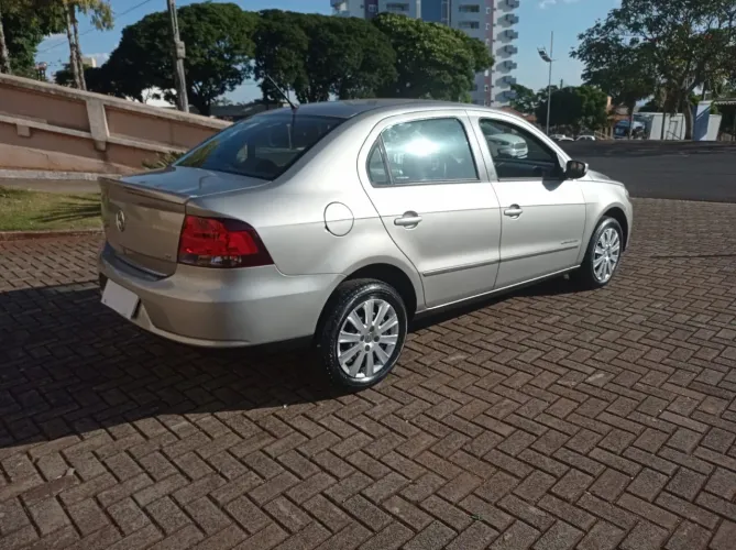 Volkswagen Voyage Comf/highli. 1.6 MI T.flex 8V 4P 2011