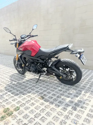 MT 09