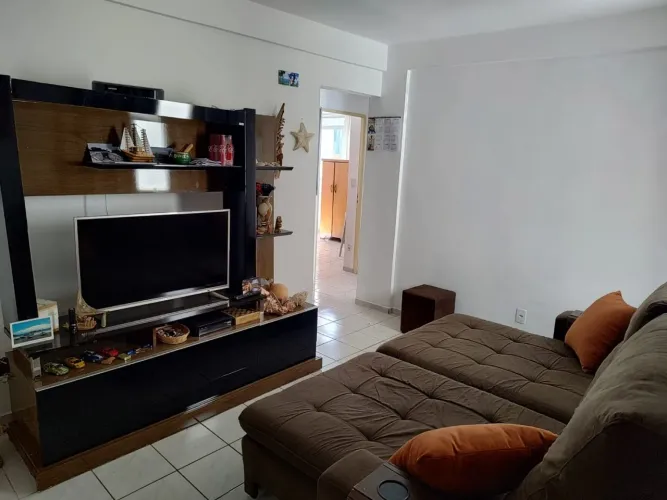 Apt 2 qtos por 220 mil