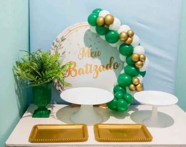 Festa na mesa, pegue e monte , decoração com balões 