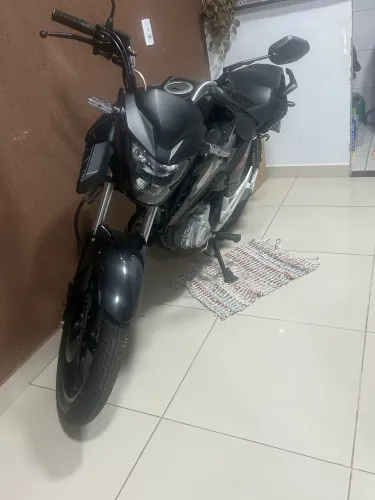 Fan 160 completa com apenas 6.712 km rodados