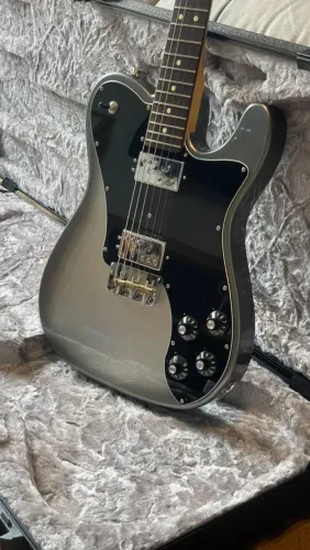 Guitarra Fender Professional 2 Deluxe 