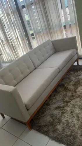 Sofá moderno 3 lugares
