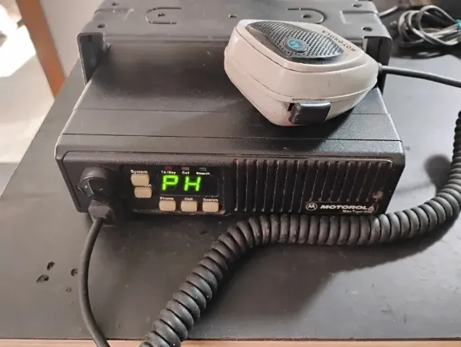 Rádio Móvel Analógico Convencional (FM) Motorola Max Trac 888