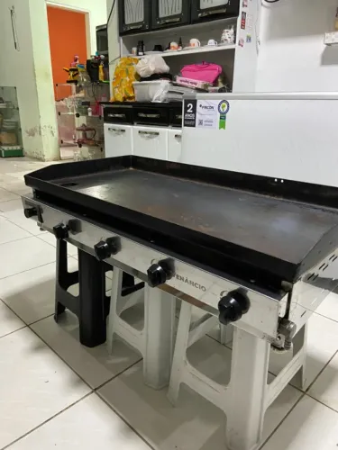 Chapa Bifeteira Venâncio industrial a gás 100cm