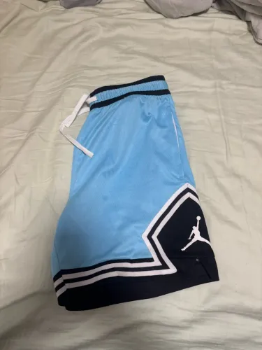 Short jordan