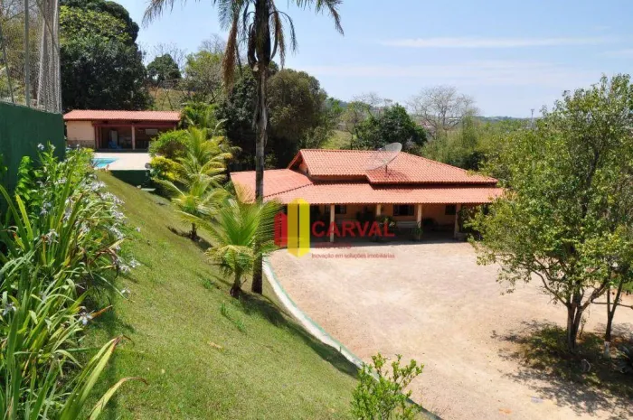 Sítio com 3 dormitórios à venda - A 2km do centro - Pedreira/SP