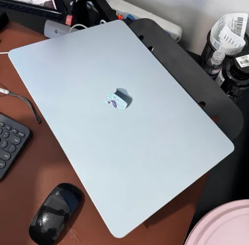 MacBook Air M4 16GB RAM 512GB SSD impecável