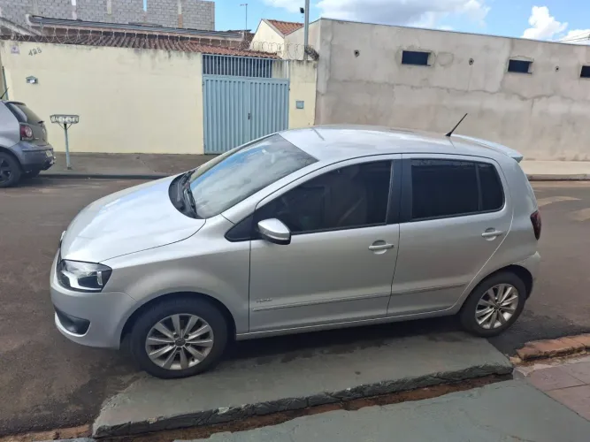 Volkswagen Fox Prime/higli. 1.6 Total Flex 8V 5P 2011