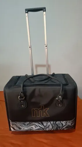 Mala de viagem linda conservadissima