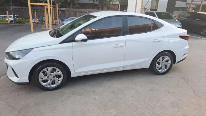 Hyundai HB20S Comfort Plus 1.0 Flex 12V Mec. 2025