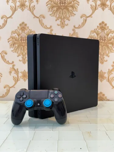 Ps4 SLIM + 40 jogos