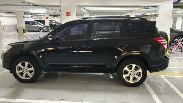 Toyota RAV4 2.4 4X2 16V 170cv Aut. 2011