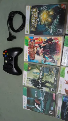 Controle Xbox 360 + jogos Xbox 360