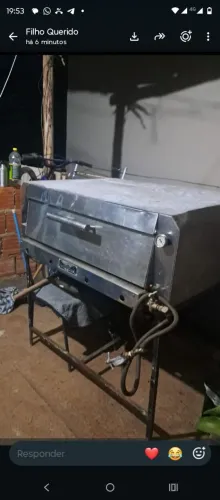 Forno com pedra refrataria