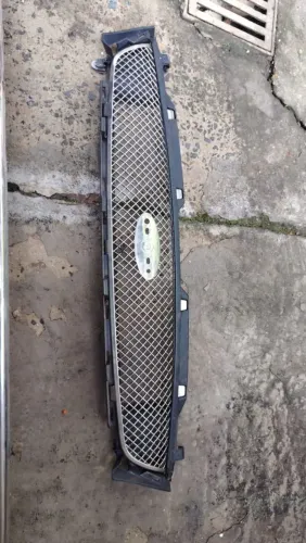 Grade fusion inferior e grade fiesta sport 2001