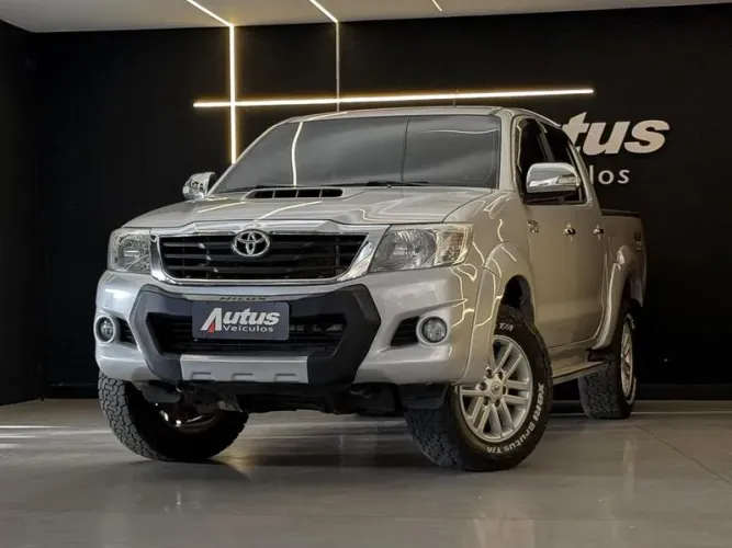 Toyota Hilux CD SRV D4-d 4X4 3.0 TDI Diesel AUT 2014